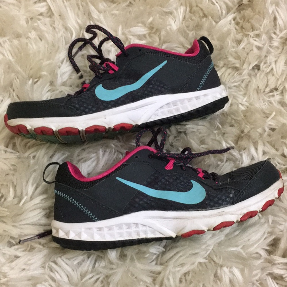 Nike Wild Trail Running Sneakers